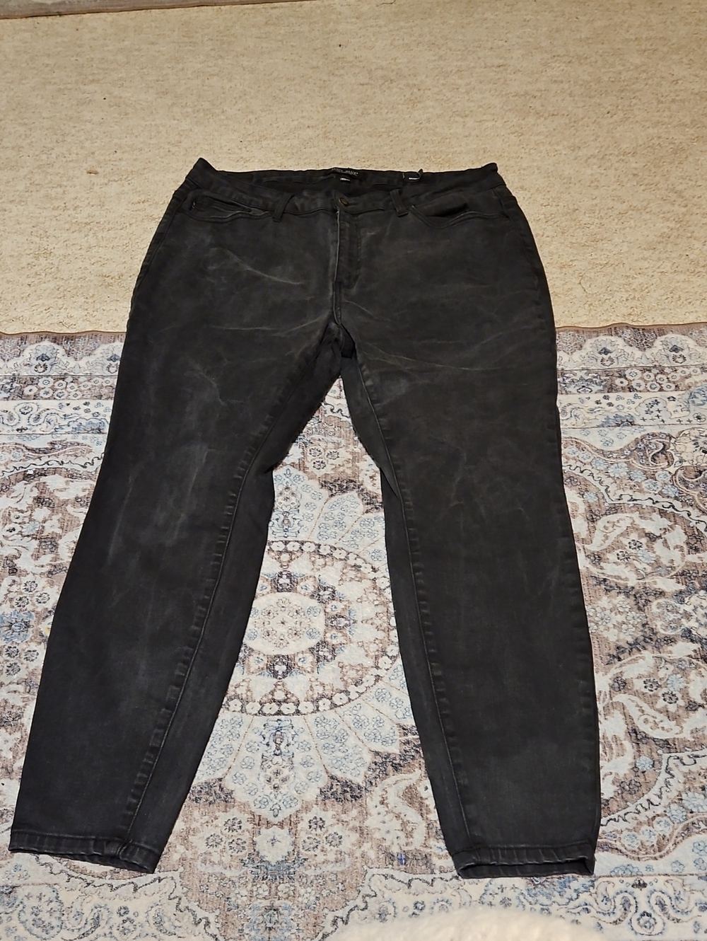 Women's Black Washed Jeans